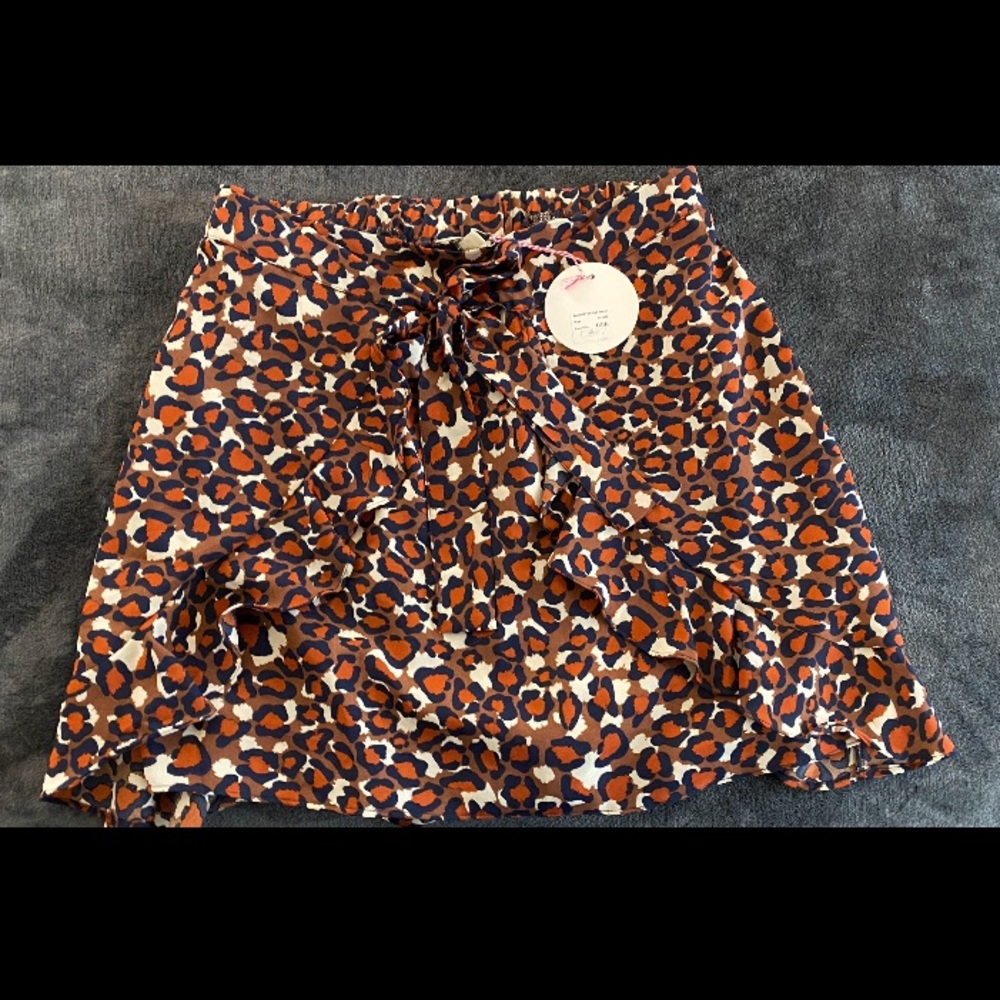 Brand new skirt
